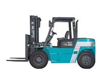 7.0噸 內(nèi)燃平衡重式叉車(chē)